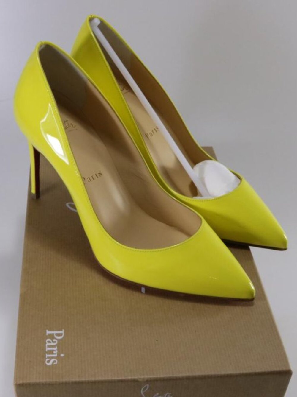 Christian Louboutin 37 Pigalle Follies 85mm Citronnade Yellow Patent Pumps D648